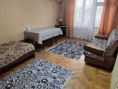 1 otaqlı köhnə tikili - Elmlər Akademiyası m. - 35 m²