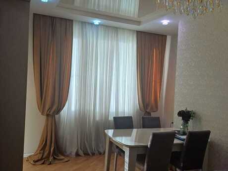 Elan №6099689 - Bakı, 28 May m., 2 otaqlı, 130 m², 3/18 mərtəbə