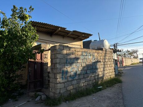 1 otaqlı həyət evi/bağ evi - Binəqədi q. - 25 m²