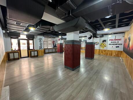 Obyekt - Şah İsmayıl Xətai m. - 200 m²
