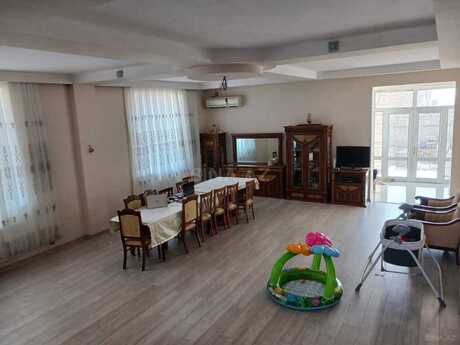 11 otaqlı həyət evi/bağ evi - Sahil q. - 600 m²
