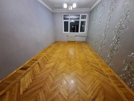 2 otaqlı köhnə tikili - Azadlıq Prospekti m. - 55 m²