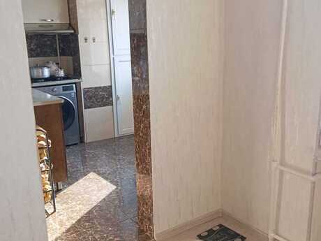 3-комн. вторичка - м. Ахмедлы - 60 м²