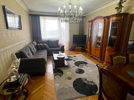 4 otaqlı köhnə tikili - İçəri Şəhər m. - 110 m²