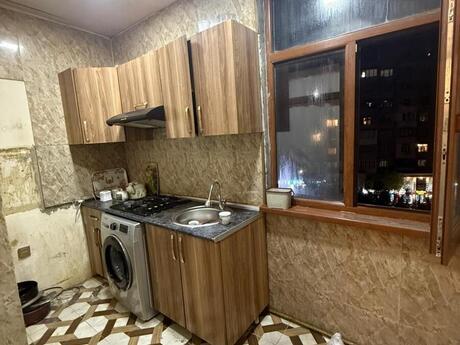 3 otaqlı köhnə tikili - Memar Əcəmi m. - 50 m²
