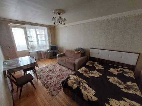 1 otaqlı köhnə tikili - İnşaatçılar m. - 30 m²