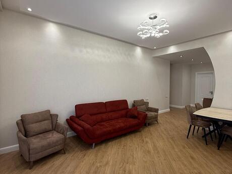 3 otaqlı yeni tikili - Ağ şəhər q. - 100 m²