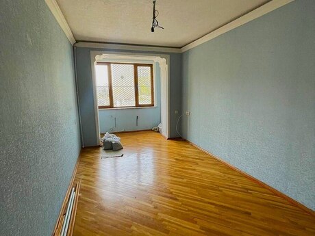 3 otaqlı köhnə tikili - Yasamal r. - 110 m²