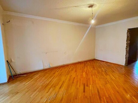3 otaqlı köhnə tikili - Yasamal r. - 110 m²