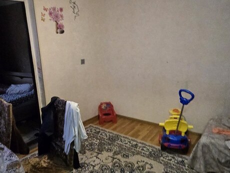 5 otaqlı köhnə tikili - Nizami m. - 100 m²