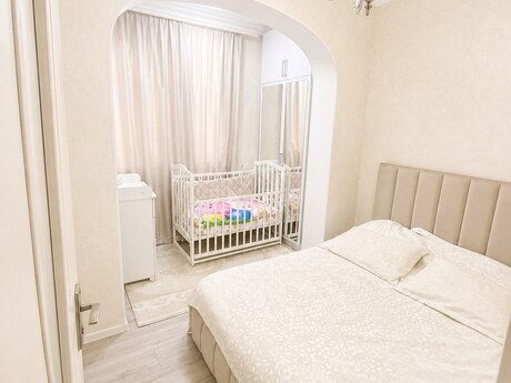 2 otaqlı köhnə tikili - Azadlıq Prospekti m. - 50 m²