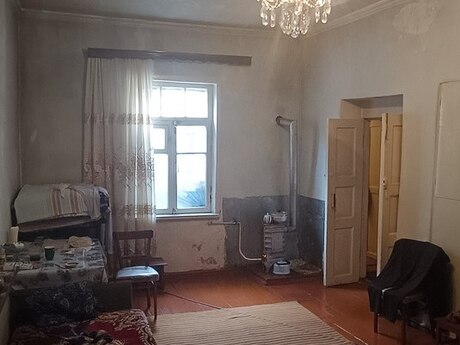 3 otaqlı həyət evi/bağ evi - 8 Noyabr m. - 60 m²