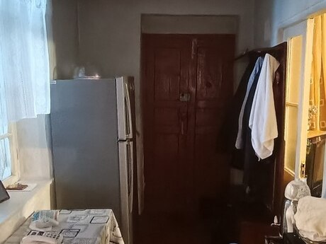 3 otaqlı həyət evi/bağ evi - 8 Noyabr m. - 60 m²