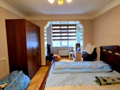 5 otaqlı köhnə tikili - Qara Qarayev m. - 180 m²