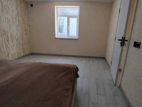 2 otaqlı həyət evi/bağ evi - Yeni Suraxanı q. - 42 m²