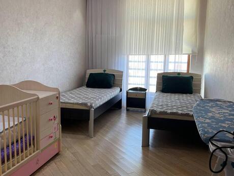3 otaqlı yeni tikili - Şah İsmayıl Xətai m. - 150 m²