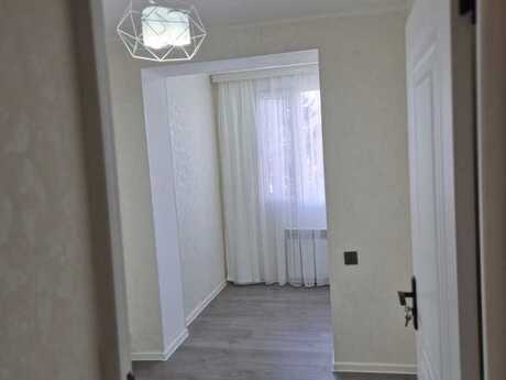 3 otaqlı köhnə tikili - Elmlər Akademiyası m. - 55 m²