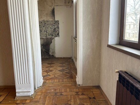 3 otaqlı köhnə tikili - Gənclik m. - 75 m²