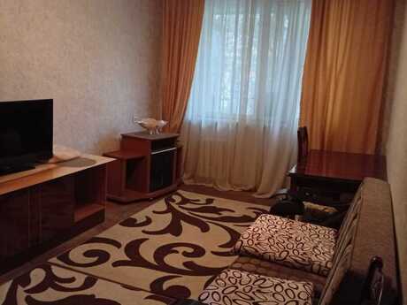 3 otaqlı köhnə tikili - Azadlıq Prospekti m. - 85 m²