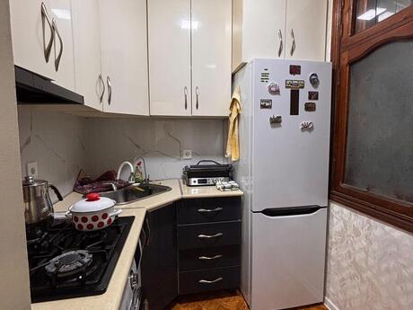 3 otaqlı köhnə tikili - Memar Əcəmi m. - 85 m²