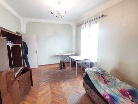 1 otaqlı köhnə tikili - Neftçilər m. - 35 m²