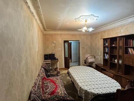 3 otaqlı köhnə tikili - Xalqlar Dostluğu m. - 81 m²