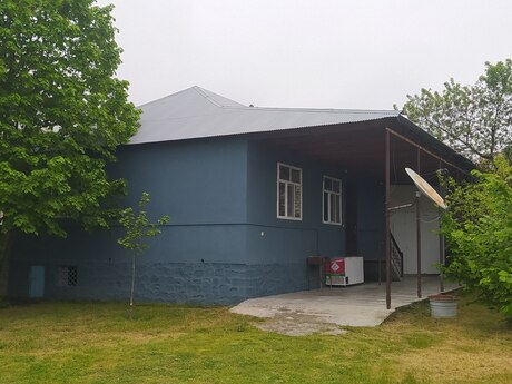 3 otaqlı həyət evi/bağ evi - Şəki - 80 m²
