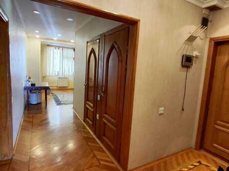 3 otaqlı köhnə tikili - Neftçilər m. - 90 m²