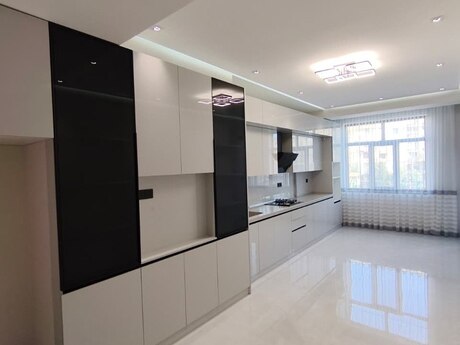 3 otaqlı yeni tikili - Xalqlar Dostluğu m. - 148 m²