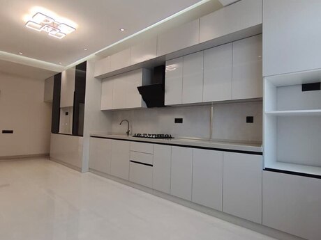 3 otaqlı yeni tikili - Xalqlar Dostluğu m. - 148 m²