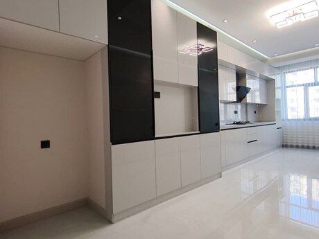 3 otaqlı yeni tikili - Xalqlar Dostluğu m. - 148 m²