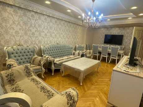 3 otaqlı köhnə tikili - Nəriman Nərimanov m. - 90 m²