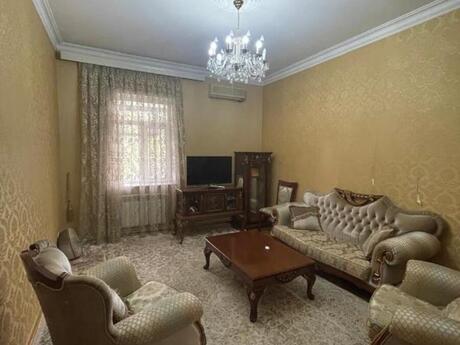 3 otaqlı köhnə tikili - Nizami m. - 70 m²