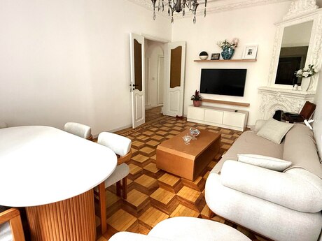 3 otaqlı köhnə tikili - Nəsimi r. - 85 m²