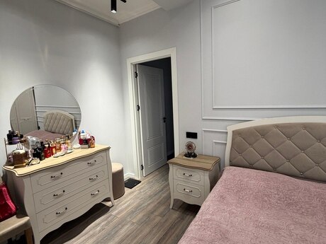 3 otaqlı yeni tikili - Şah İsmayıl Xətai m. - 79 m²