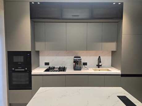 3 otaqlı yeni tikili - 8 Noyabr m. - 110 m²