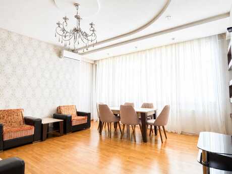 Elan №6100237 - Bakı, Şah İsmayıl Xətai m., 3 otaqlı, 100 m², 15/16 mərtəbə