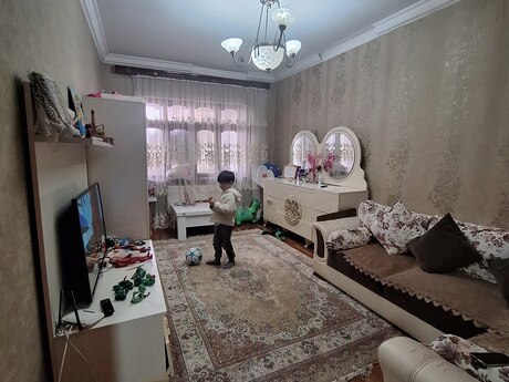 3 otaqlı köhnə tikili - Həzi Aslanov m. - 75 m²