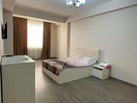 3 otaqlı yeni tikili - İnşaatçılar m. - 140 m²