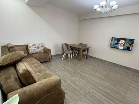 3 otaqlı yeni tikili - İnşaatçılar m. - 140 m²