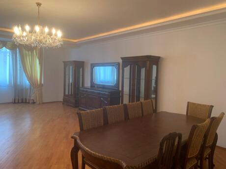 3 otaqlı yeni tikili - Nizami m. - 140 m²