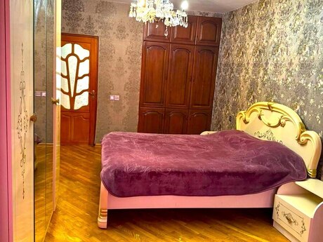 4 otaqlı köhnə tikili - Qara Qarayev m. - 100 m²