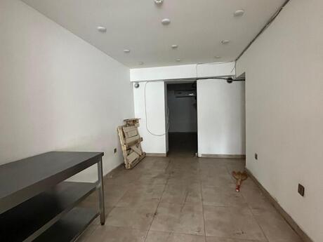 Obyekt - Memar Əcəmi m. - 90 m²