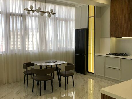 4 otaqlı yeni tikili - Memar Əcəmi m. - 140 m²