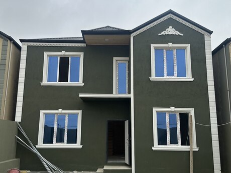 4 otaqlı həyət evi/bağ evi - Qobu q. - 135 m²