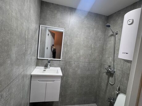 2 otaqlı köhnə tikili - Gənclik m. - 45 m²