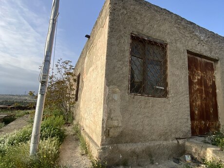 Obyekt - Binəqədi q. - 240 m²