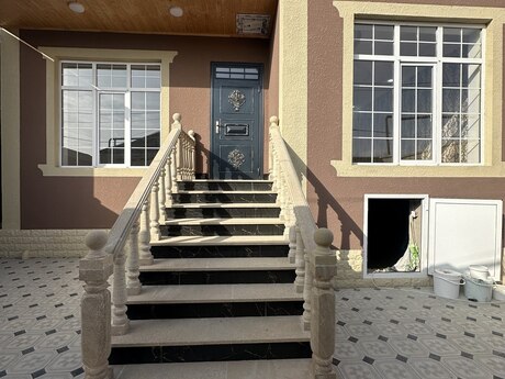 3 otaqlı həyət evi/bağ evi - Savalan q. - 90 m²