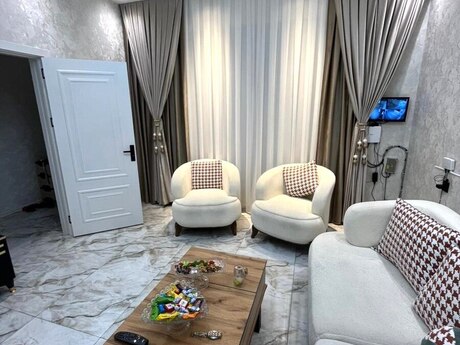 3 otaqlı həyət evi/bağ evi - Buzovna q. - 105 m²