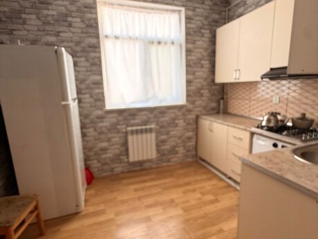 2-комн. вторичка - м. Ази Асланов - 58 м²
